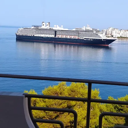 ホテル Chicago Sarandë