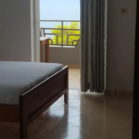 Chicago 3* Sarandë